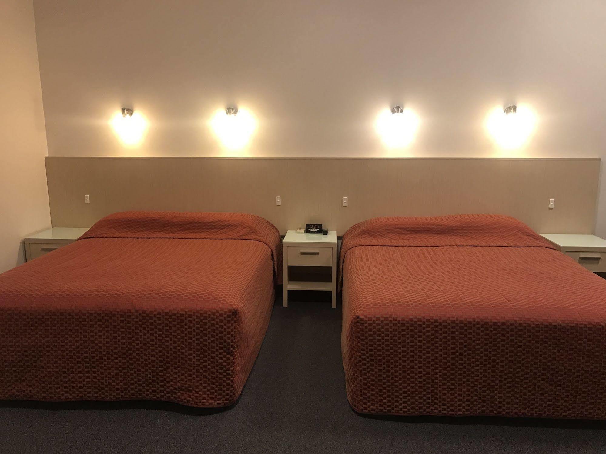 Mayfair Plaza Motel And Apartments Hobart Buitenkant foto