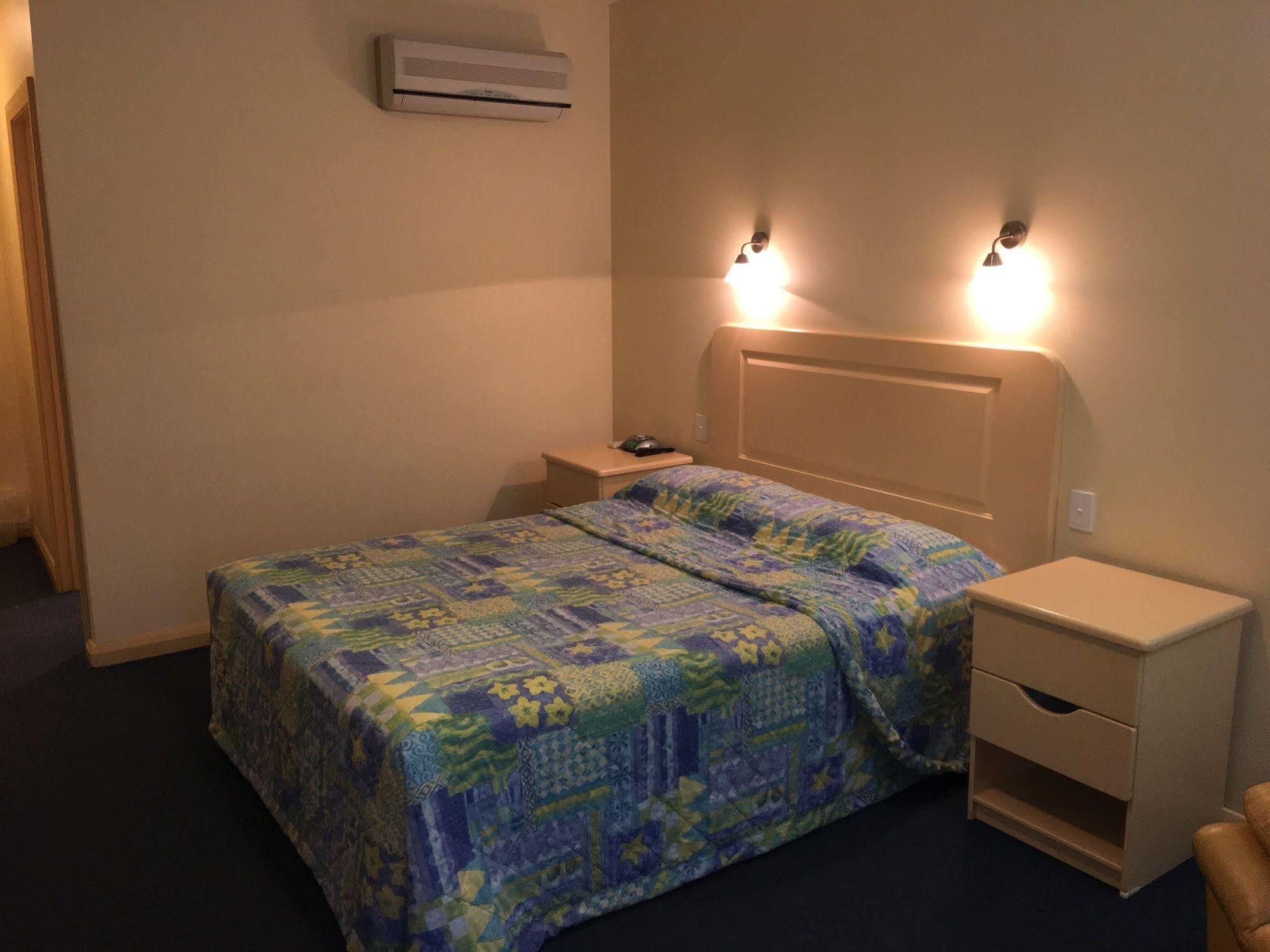 Mayfair Plaza Motel And Apartments Hobart Buitenkant foto